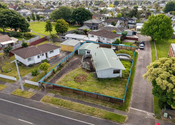  at 60 Hutchinsons Road, Bucklands Beach, Auckland