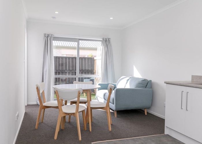  at 4/188 Old Farm Road, Hamilton East, Hamilton