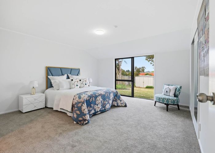  at 92 Frank Nobilo Drive, Golflands, Manukau City, Auckland