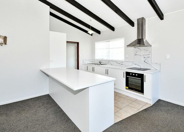  at 2/162 Porchester Road, Papakura, Papakura, Auckland