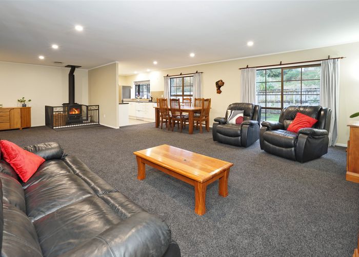  at 40 Exeter Street, Glenview, Hamilton