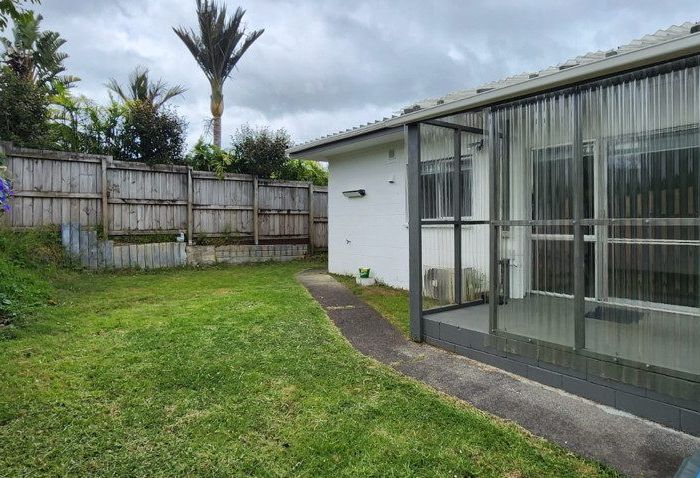  at 8/148 Penrose Road, Mount Wellington, Auckland