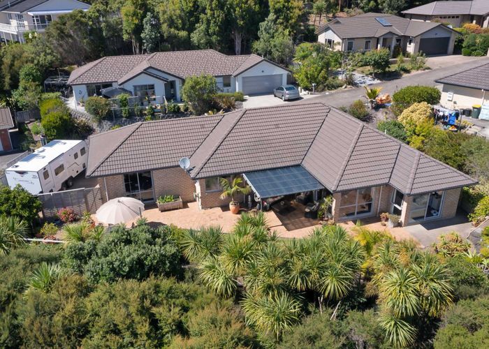  at 5 Fendalton Place, Hatfields Beach, Orewa