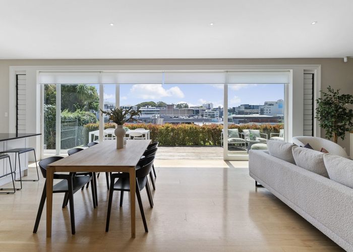  at 15 Seccombes Road, Newmarket, Auckland City, Auckland