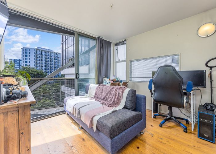  at Flat 4B/8 Scotia Place, City Centre, Auckland City, Auckland
