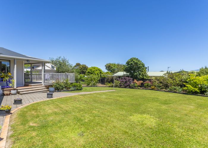  at 10 Winara Avenue, Waikanae
