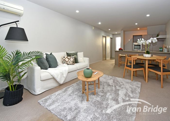  at 2/38 Brockworth Place, Riccarton, Christchurch
