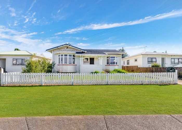  at 11 Jellicoe Street, Otahuhu, Auckland
