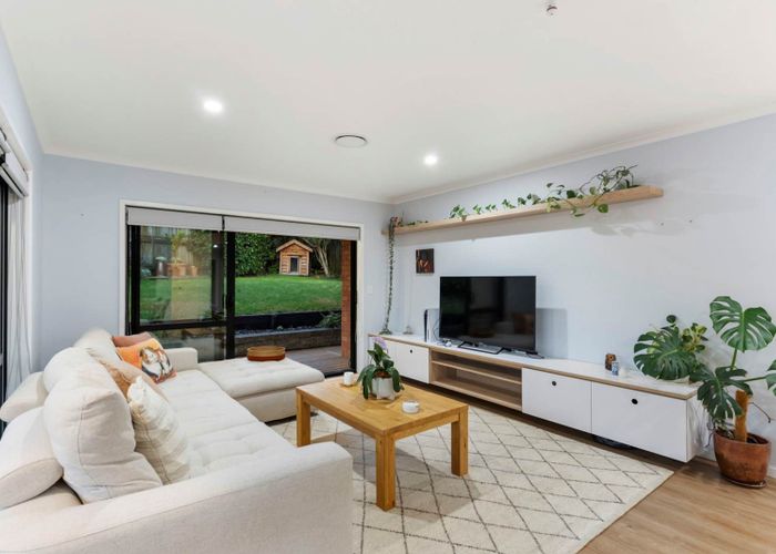  at 20A Murray Road, Te Atatu Peninsula, Waitakere City, Auckland