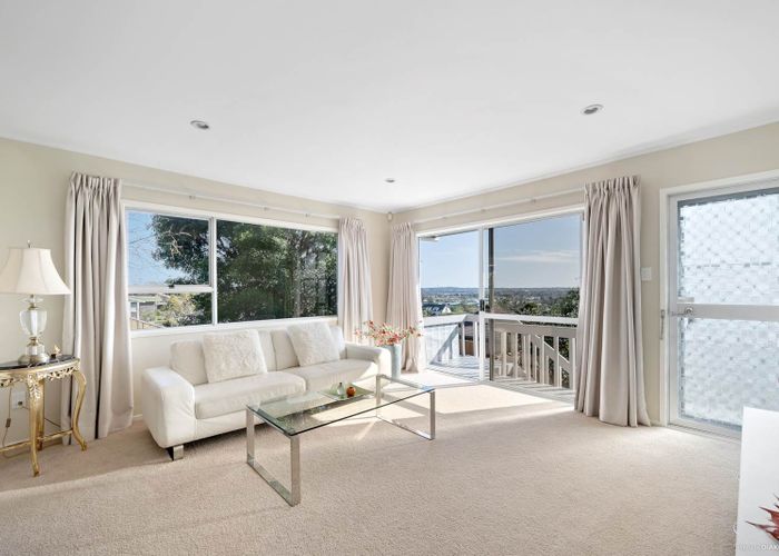  at 7B Clunie Place, Highland Park, Auckland