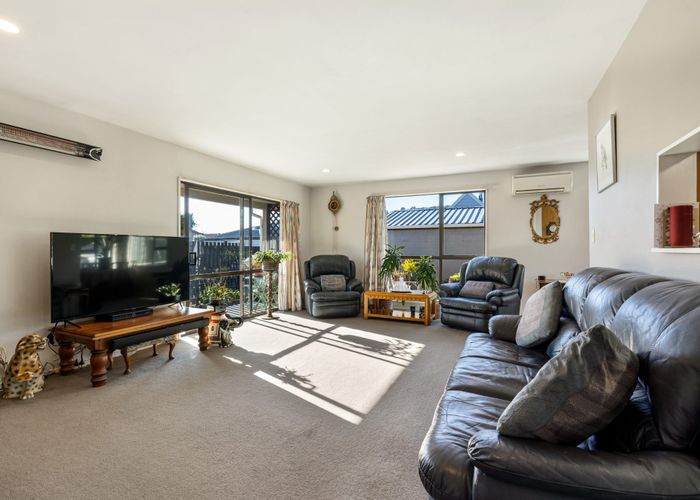  at 18 Mauger Drive, Heathcote, Christchurch City, Canterbury