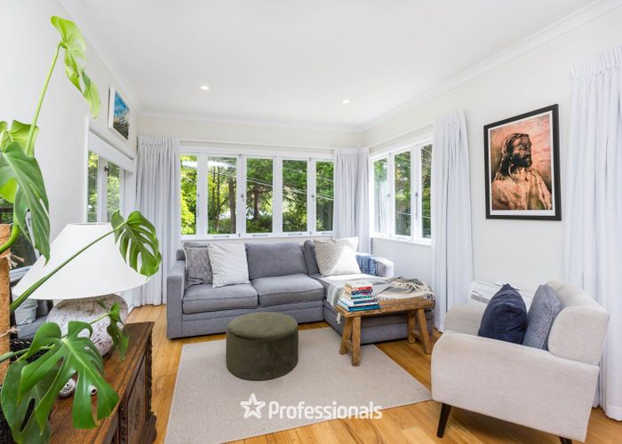  at 43 Wyndham Road, Pinehaven, Upper Hutt