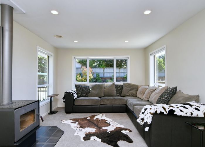  at 27 Niagara street, Wainoni, Christchurch City, Canterbury