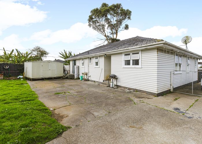  at 3 Corsair Crescent, Mangere, Auckland
