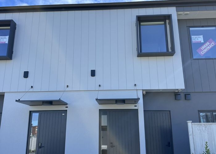  at 13/18 Paraone Crescent, Takanini, Papakura, Auckland