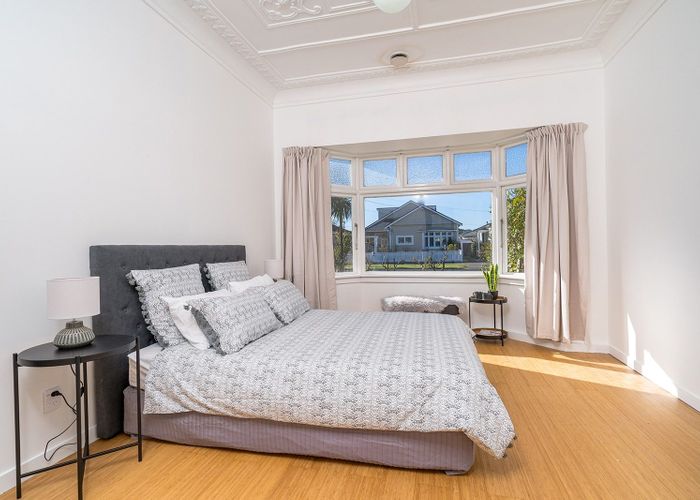  at 14 Pretoria Avenue, Saint Clair, Dunedin