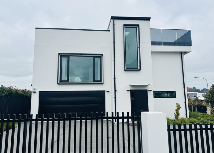  at 1/1 Palmerston Street, Hamilton West, Hamilton, Waikato