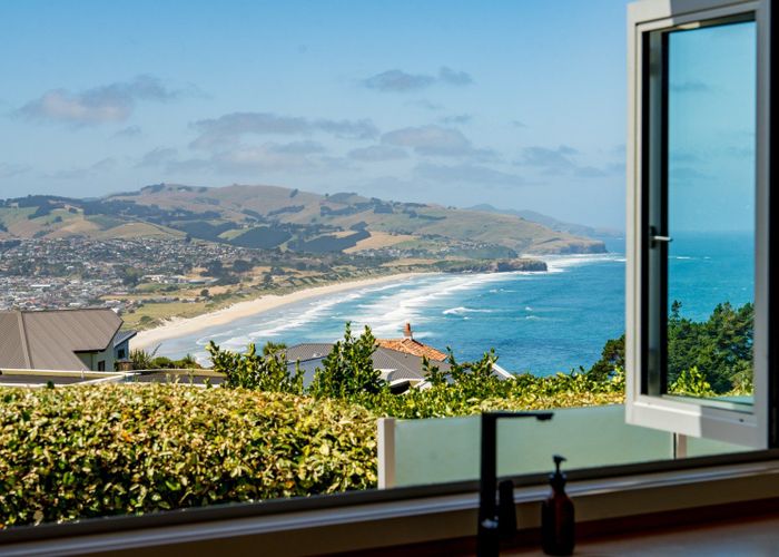  at 14 Highgrove, Saint Clair, Dunedin
