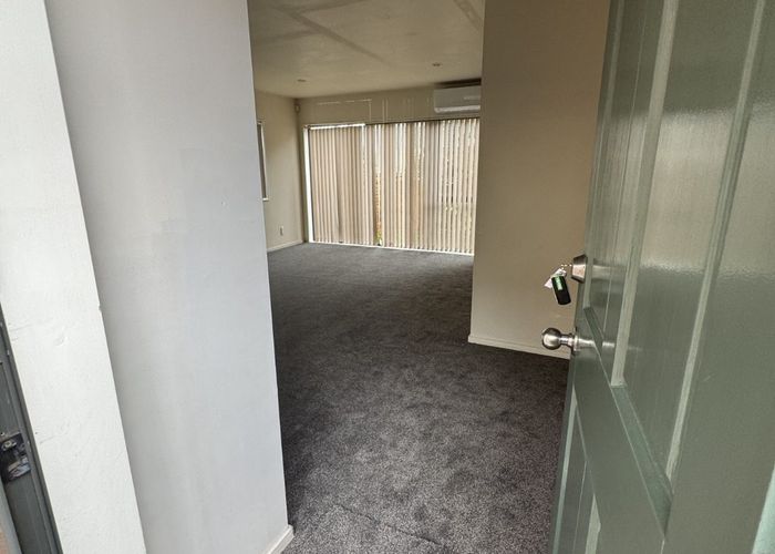  at 15/1 melview place, New Lynn, Waitakere City, Auckland