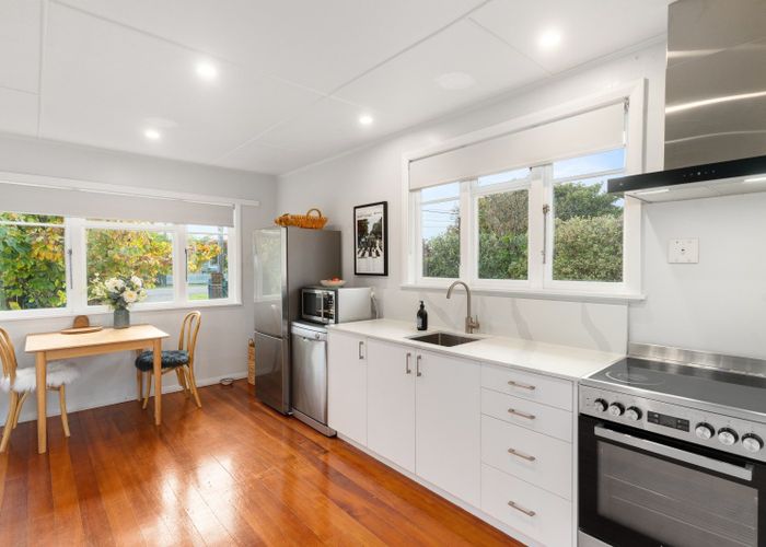  at 77 Kent Street, Carterton, Carterton, Wellington