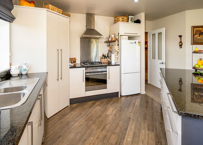  at 323 Georges Road, Glasnevin