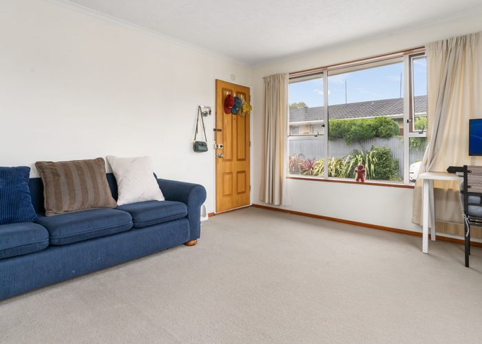  at 4/8 Peer Street, Upper Riccarton, Christchurch City, Canterbury
