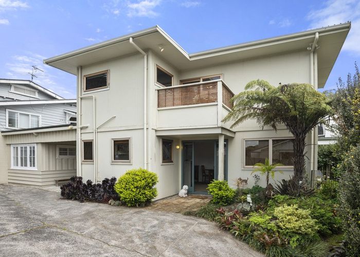 For sale 8A Quest Terrace, Three Kings, Auckland City, Auckland