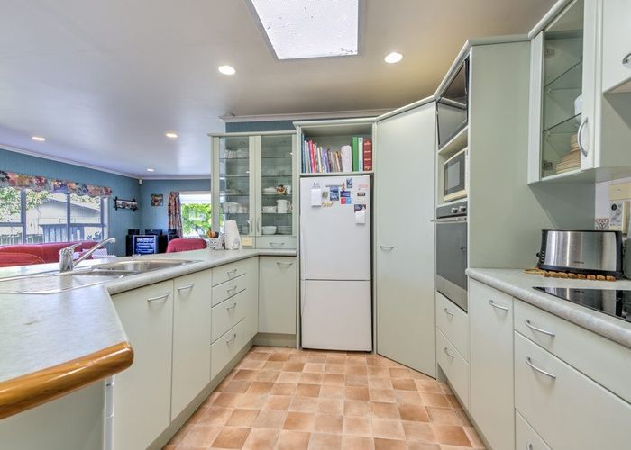  at 15 Unity Lane, Melville, Hamilton