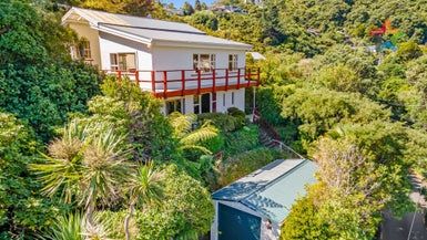  at 32 Waitohu Road, York Bay, Lower Hutt
