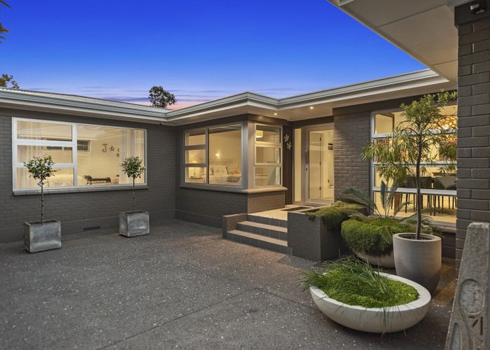  at 4 Kelly Place, Chartwell, Hamilton