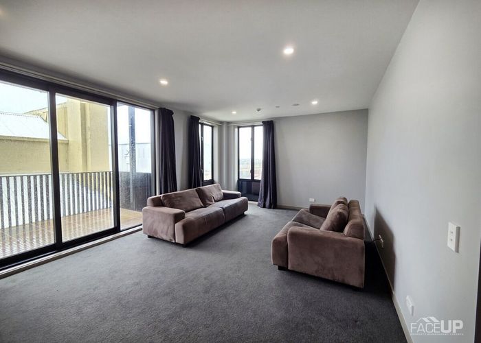  at 305/2 Launch Road, Hobsonville, Auckland