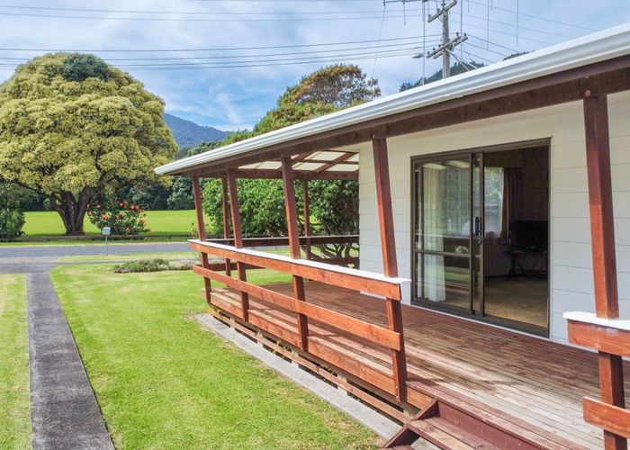  at 35 West Crescent, Te Puru, Thames
