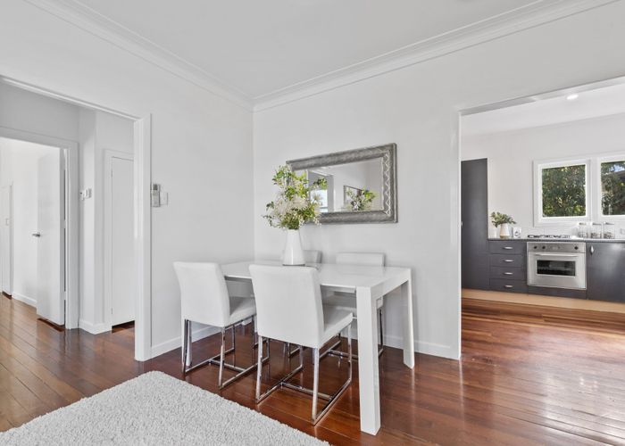  at 2/33 Havelock Avenue, Forrest Hill, North Shore City, Auckland