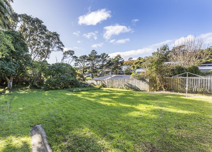  at 49 Glanmire Road, Newlands, Wellington