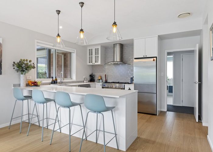  at 16 Searle Drive, Patumahoe, Pukekohe