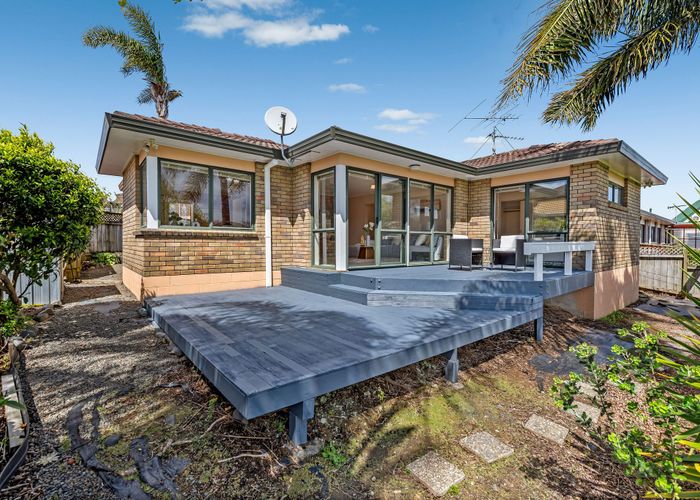  at 1/49 Millhouse Drive, Northpark, Manukau City, Auckland