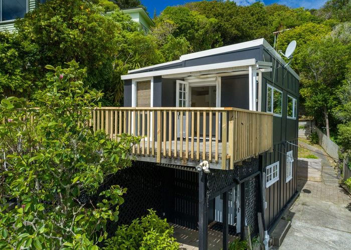  at 84 Cluny Road, Plimmerton, Porirua