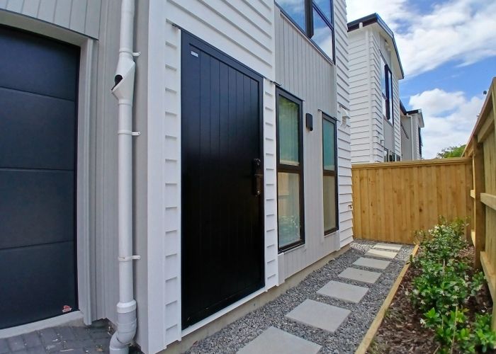  at 9b Sari Place, Massey, Waitakere City, Auckland