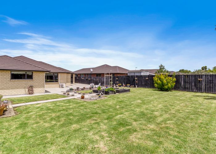  at 10 Drumkeen Place, Rosehill, Papakura