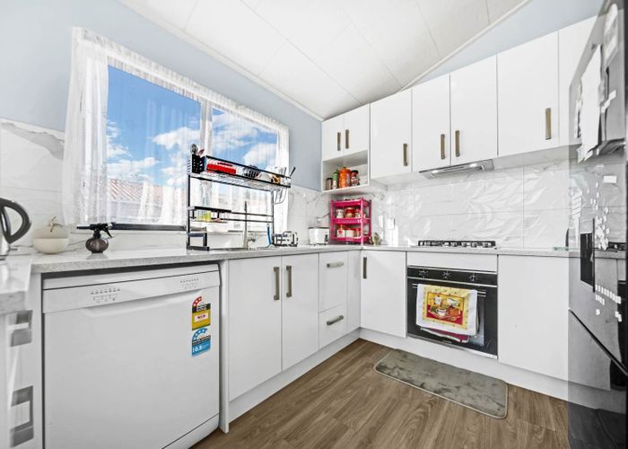  at 28 Matthews Road, Flat Bush, Auckland