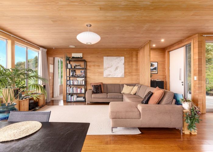  at 5 Rifleman Lane, Redcliffs, Christchurch