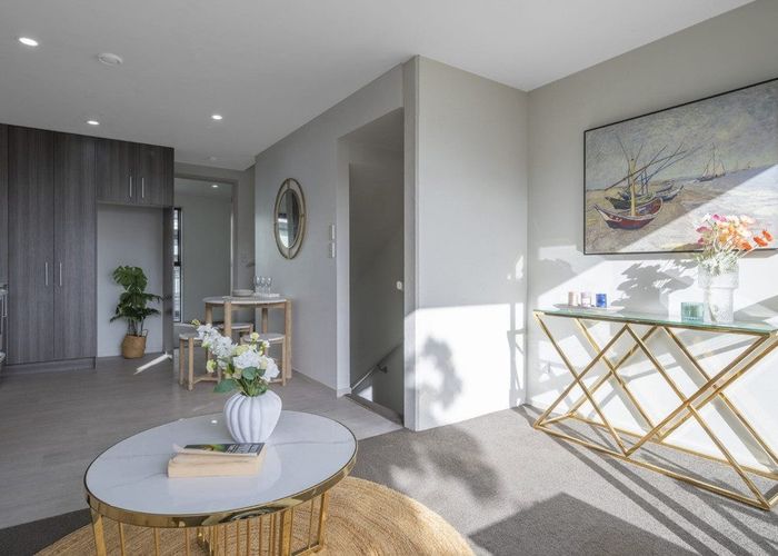  at 2/1902 Great North Road, Avondale, Auckland City, Auckland