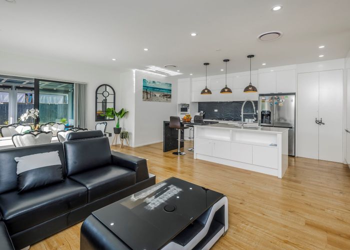  at 39 Nightingale Road, Flat Bush, Auckland