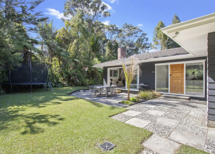  at 35 Takahe Road, Titirangi, Waitakere City, Auckland