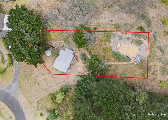  at 8 Signal Street, Foxton Beach, Horowhenua, Manawatu / Whanganui