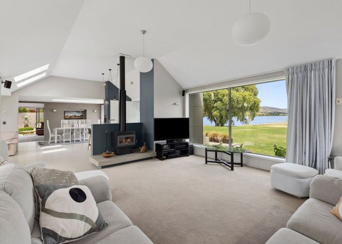  at 42 Pisa Moorings Road, Mount Pisa