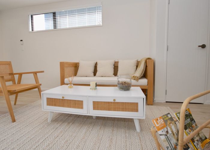  at 2/20 Eban Ave, Hillcrest, North Shore City, Auckland