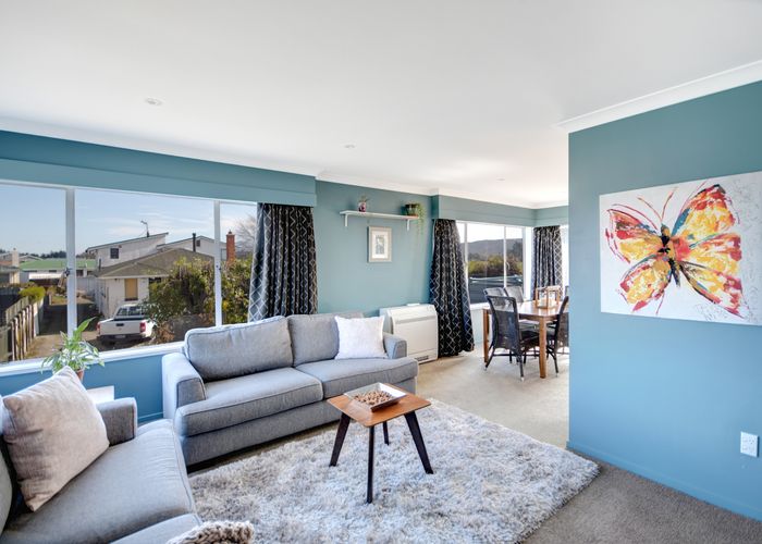  at 10 Duff Place, Mosgiel