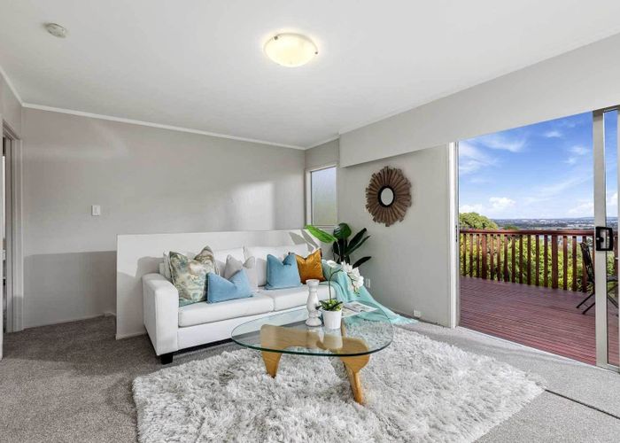  at 1/57 Brigantine Drive, Beach Haven, Auckland