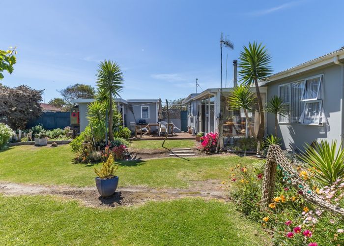  at 26 Muapoko Street, Himatangi Beach, Himatangi Beach
